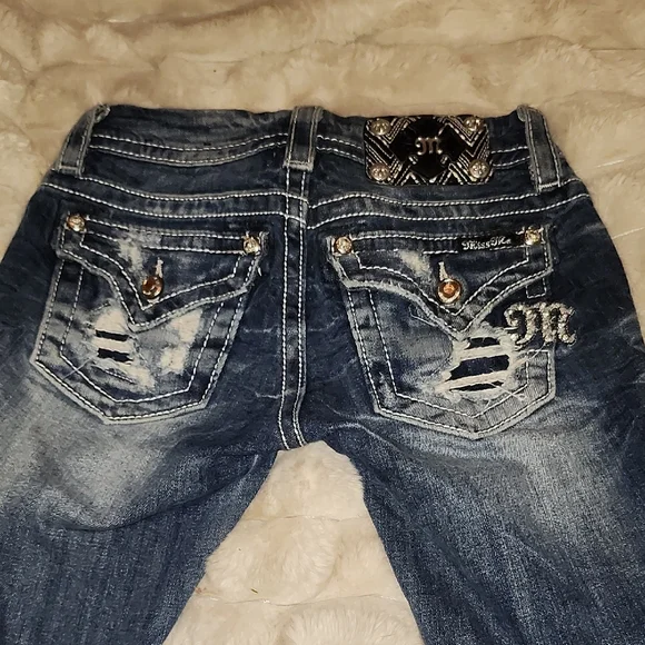 Miss Me Distressed Denim Jeans - Picture 4 of 6